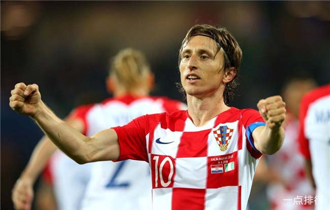 半场：米兰1-2都灵，拉比奥世界波，托莫里送点，莱奥伤退（半场战报：米兰1-2落后都灵，拉比奥轰出世界波，托莫里送点，莱奥伤退）