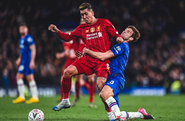 意媒：上个月跖骨骨折的梅雷特还将缺阵20天，意超杯有望复出（意媒：梅雷特上月跖骨骨折，将再休战20天，意超杯有望回归）