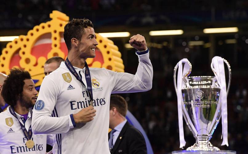 普利希奇：我从小就梦想去欧洲踢球；鲁尼和菲戈都是我的偶像（普利希奇：自幼立志赴欧洲踢球，鲁尼与菲戈是我的偶像）