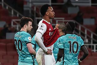 半场战报：热那亚1-1维罗纳，洛伦佐-科隆博建功，拉菲克-贝尔加利破门（半场战况：热那亚1-1维罗纳，洛伦佐-科隆博破门，拉菲克-贝尔加利也进球）