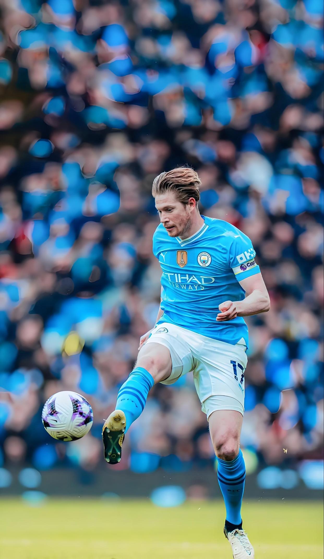 太阳报：女演员悉尼妹恢复单身后收到了大量英超球星的私信（太阳报称：女演员“悉尼妹”回归单身后获众多英超球星私信）